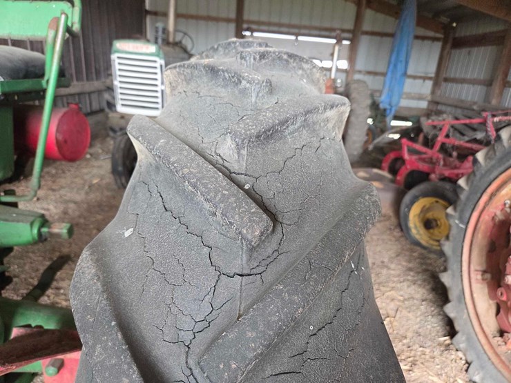 john-deere-b-image-22