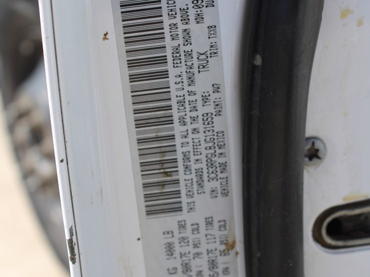 2018-dodge-ram-3500-image-9