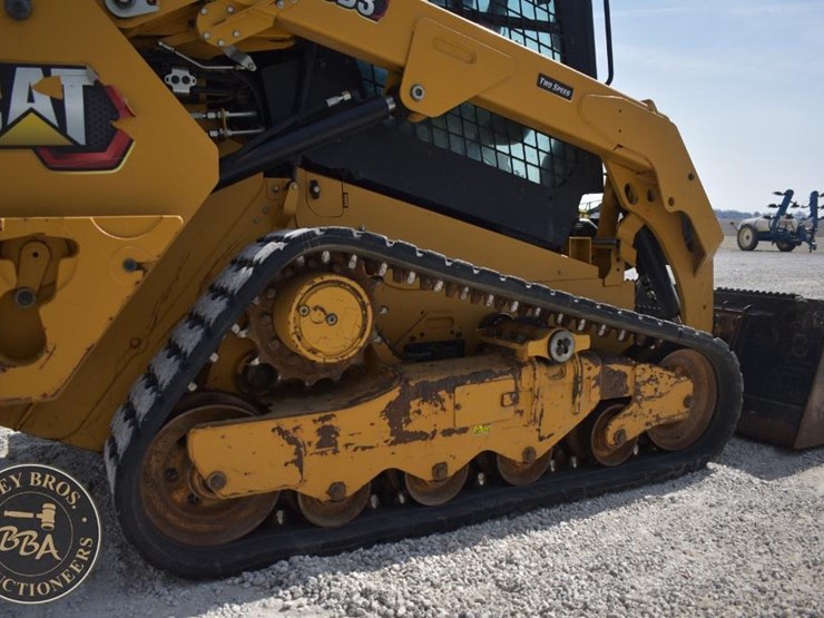 2023-caterpillar-259d3-image-33