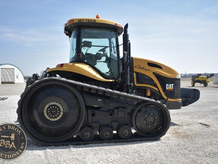 2004-challenger-mt765b-image-11