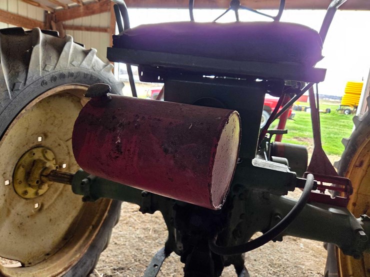 john-deere-b-image-10