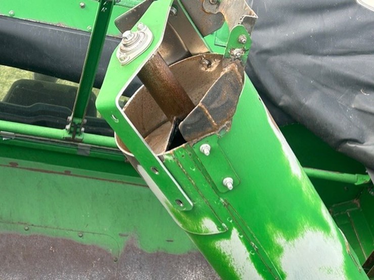 #2401-•-2014-john-deere-s680s-sts-combine-w/-630d-header-and-ja-mar-trailer-image-4