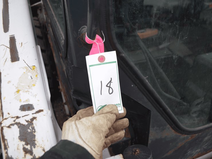 2023-bobcat-s62-image-33