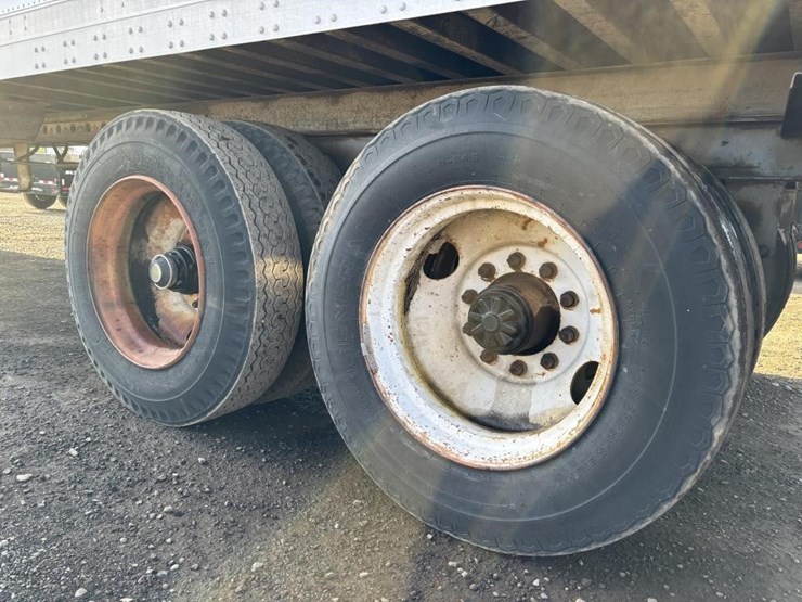 1982-fruehauf-trailer-image-16