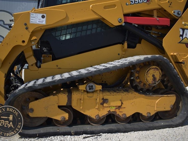 2023-caterpillar-259d3-image-18