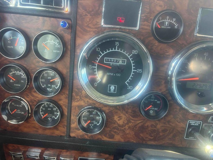 2000-kenworth-w900-image-21