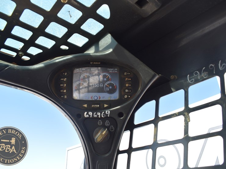 2016-bobcat-t650-image-62