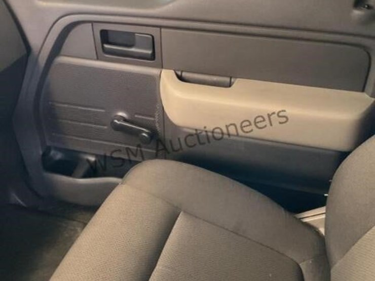 2010-ford-f150-image-19