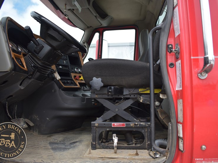 2008-international-prostar-image-35