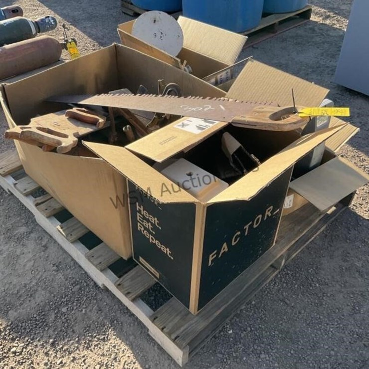 PALLET OF ASST ANTIQUES