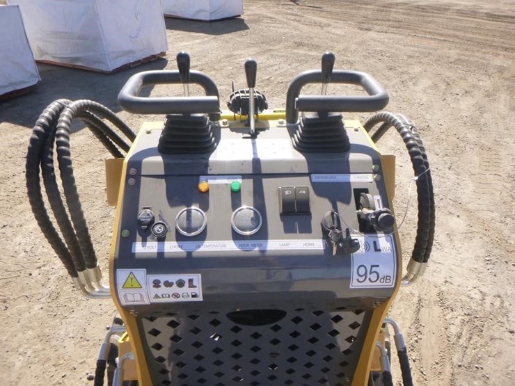 sdlanch-sdll60-skid-steer-track-loader-image-17