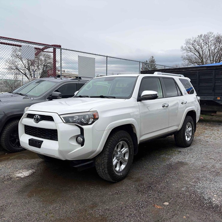 2015 TOYOTA 4 RUNNER