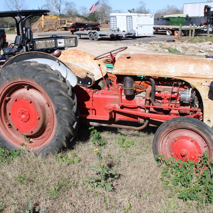 FORD TRACTOR