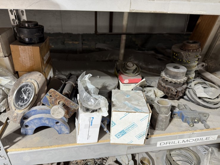 6-shelve-section-of-power-swivel-&-gd-tee-triplex-pump-parts-image-11