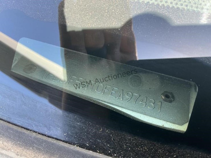 2015-ford-f550-image-23