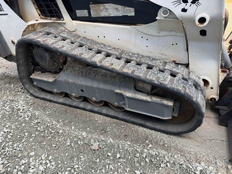 2020-bobcat-t595-image-13