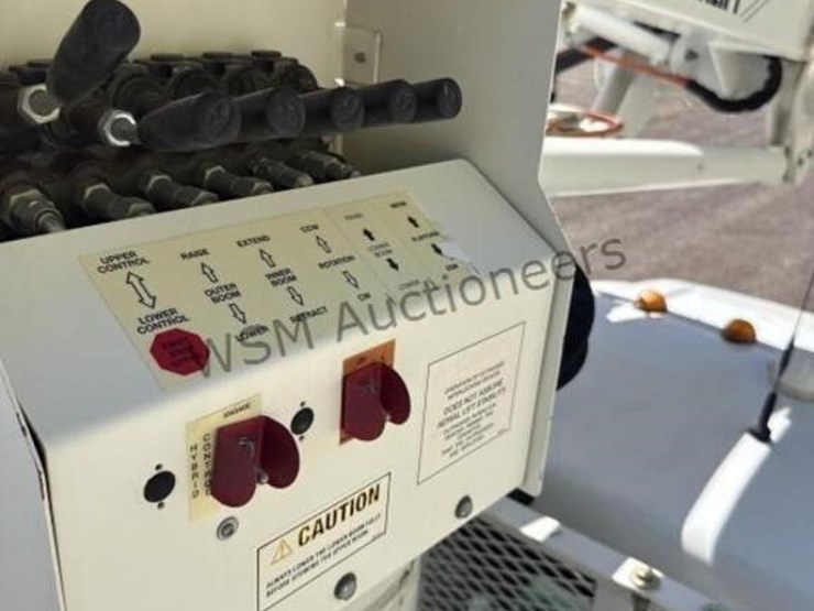 2015-ford-f550-image-16