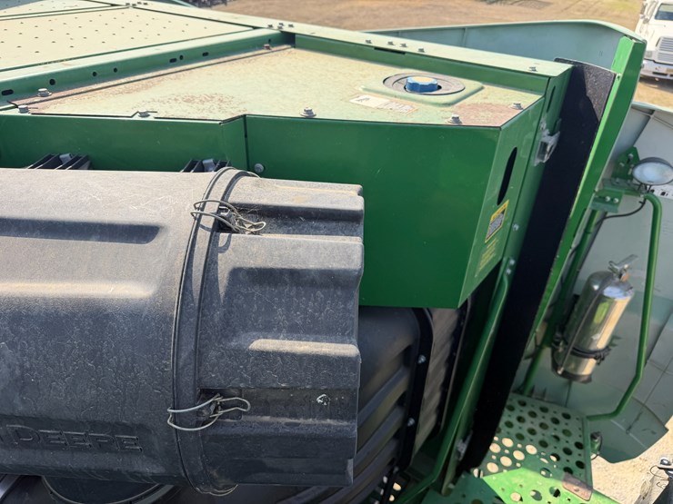 2014-john-deere-s670-image-124