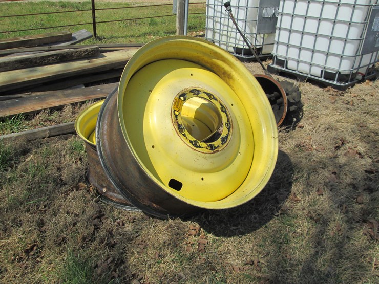 john-deere-16-image-2