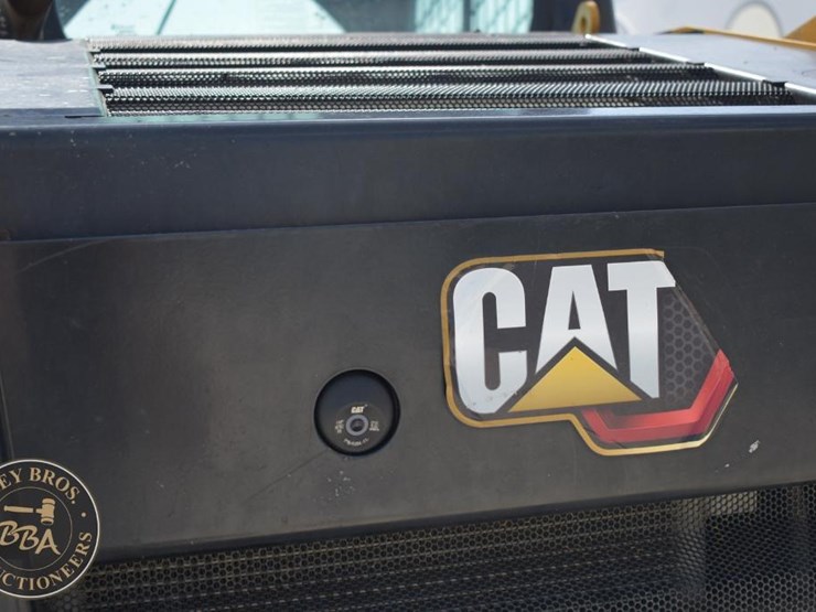 2023-caterpillar-259d3-image-25