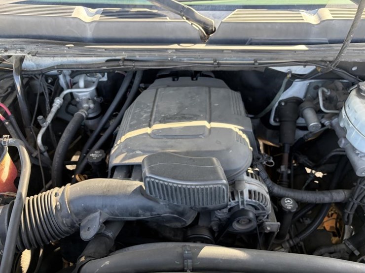 2012-chevrolet-2500-image-19