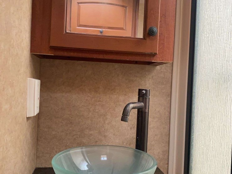 2011-heartland-big-country-3595re-image-31