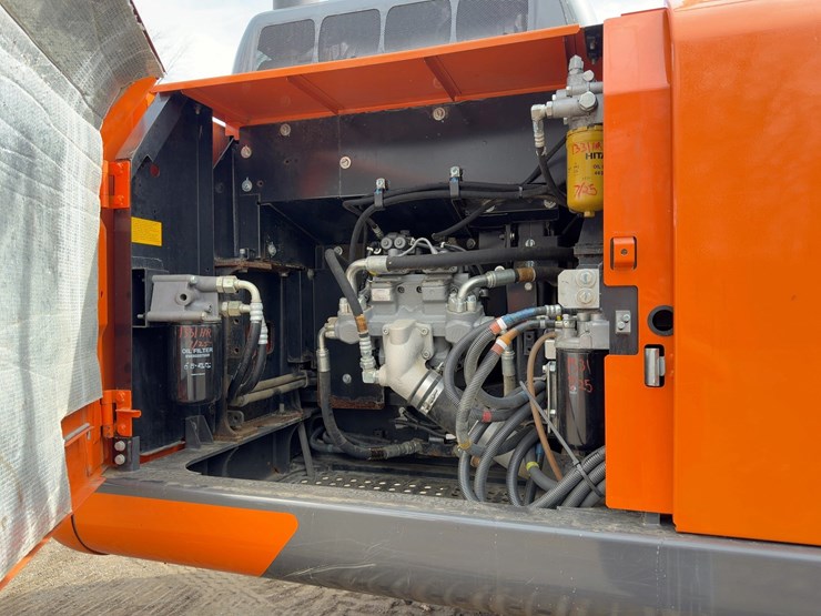 2018-hitachi-zx250-lc-6n-----image-33