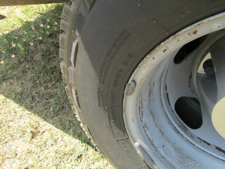 2017-chevrolet-3500hd-image-16