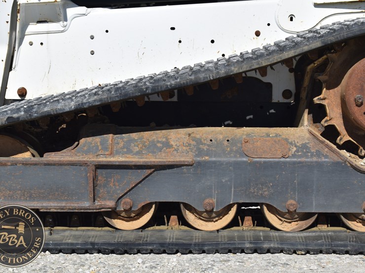 2016-bobcat-t650-image-38