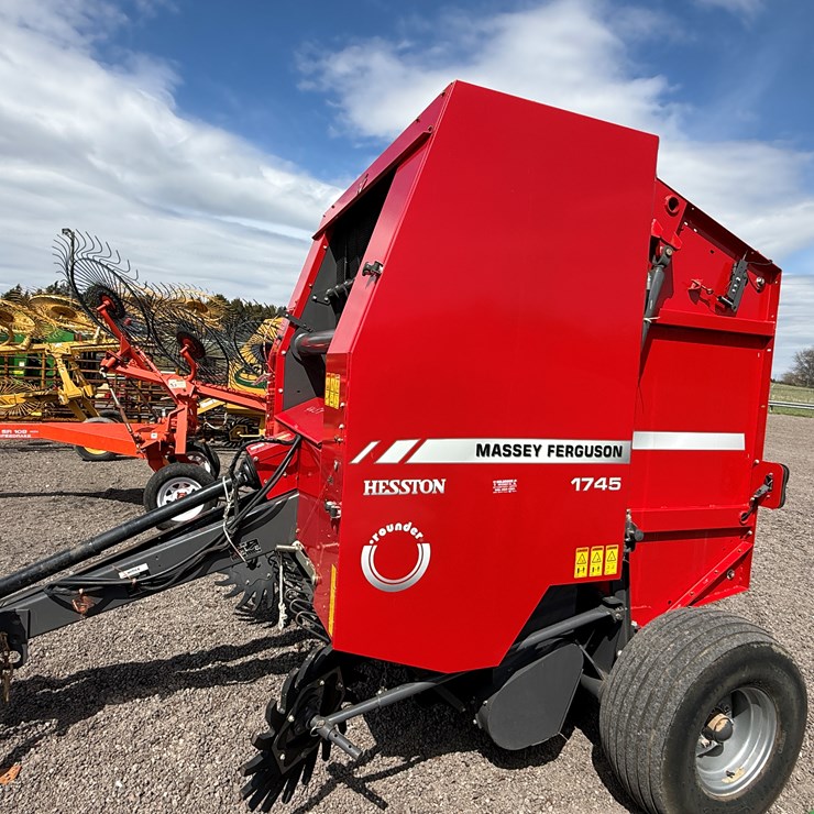 MASSEY-FERGUSON 1745