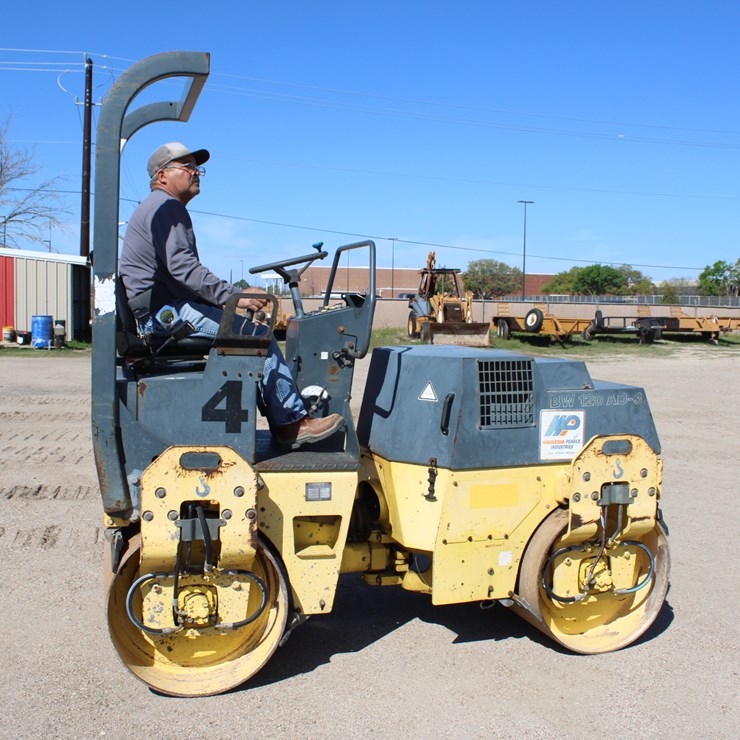 1998 BOMAG BW12AD