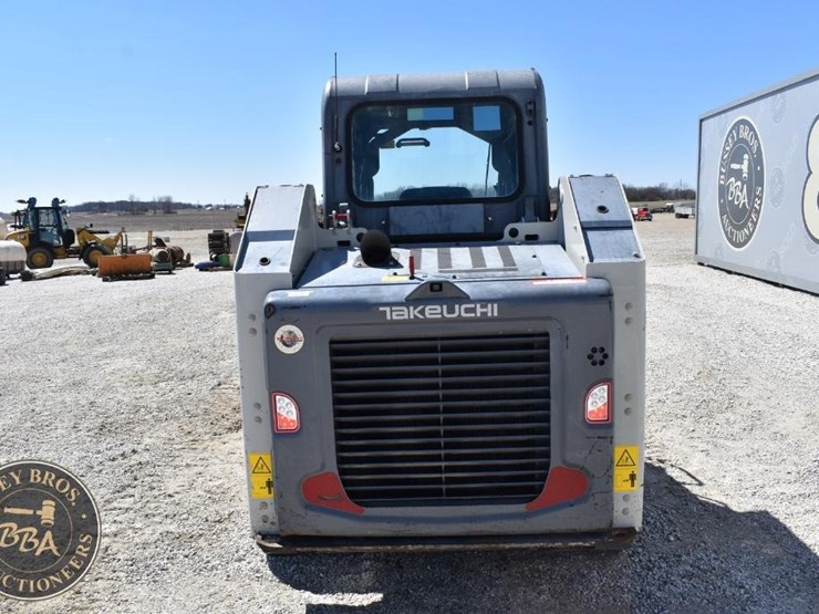 2020-takeuchi-tl8r2-image-9