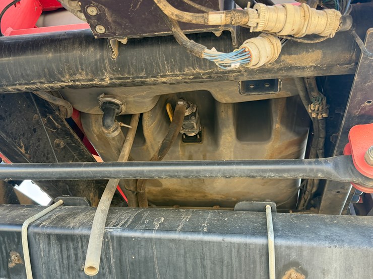 2011-apache-as1020-image-81