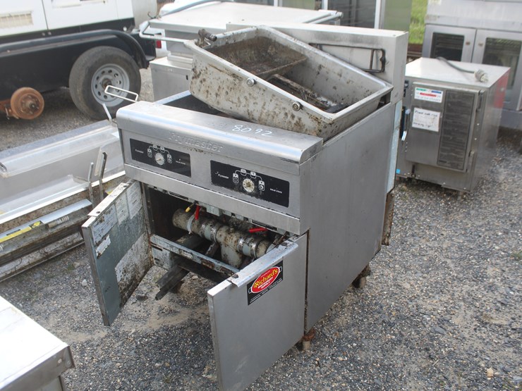 #8092-•-restaurant-grease-fryer-image-1
