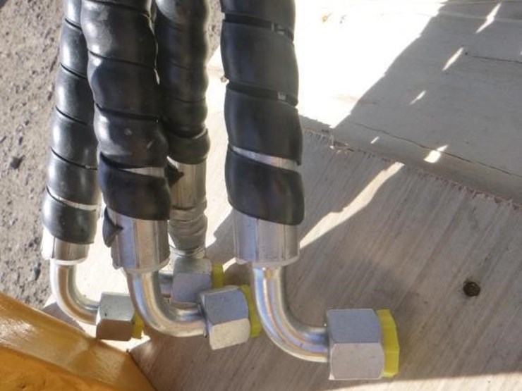 caterpillar-306-image-6