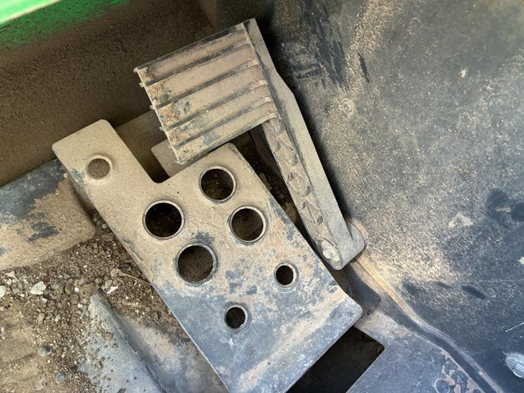 2020-bobcat-t550-image-14