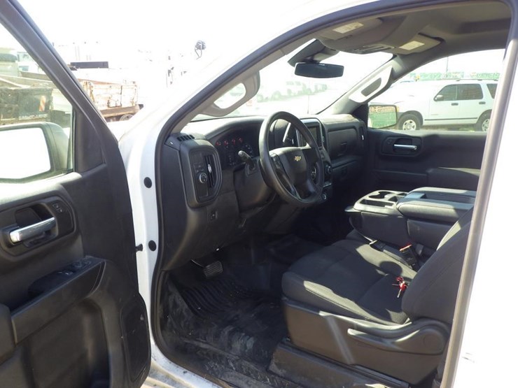 2022-chevrolet-1500-image-5