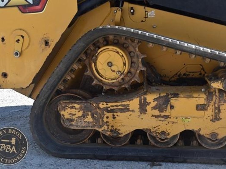 2023-caterpillar-259d3-image-52