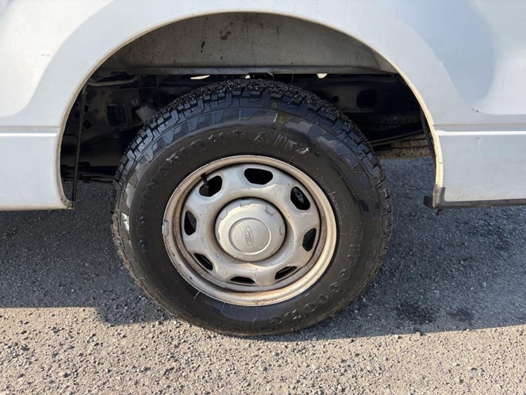 2011-ford-f150-xl-image-6