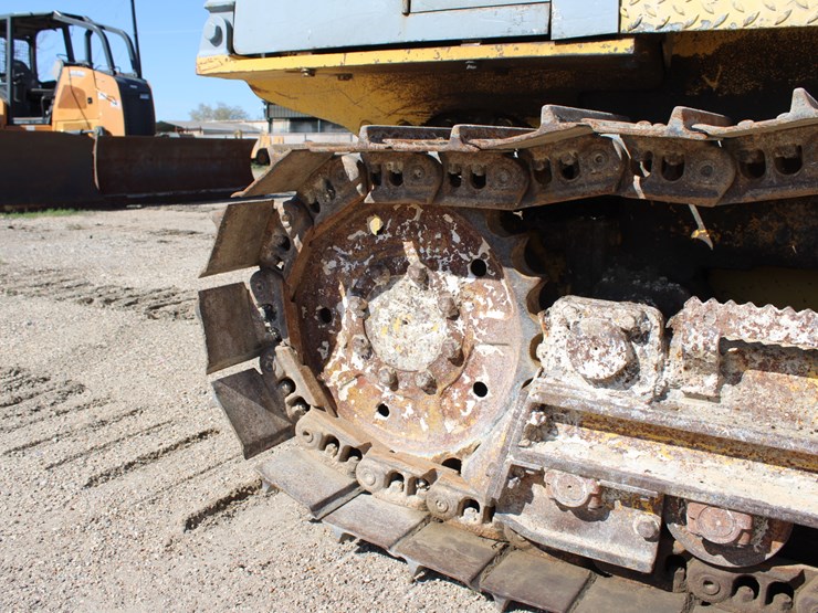 1998-komatsu-d38e-1-image-7