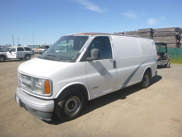 2002-chevrolet-1500-image-2