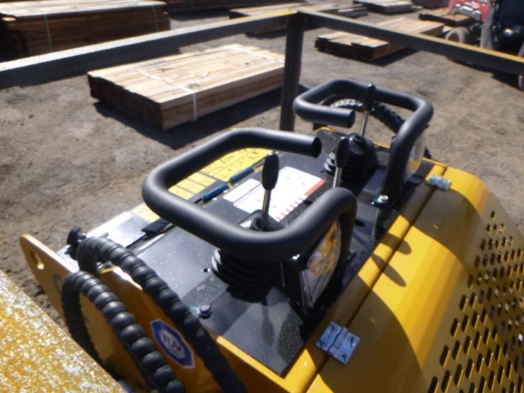 2026-agt-mx-mrt14-skid-steer-track-loader-image-14