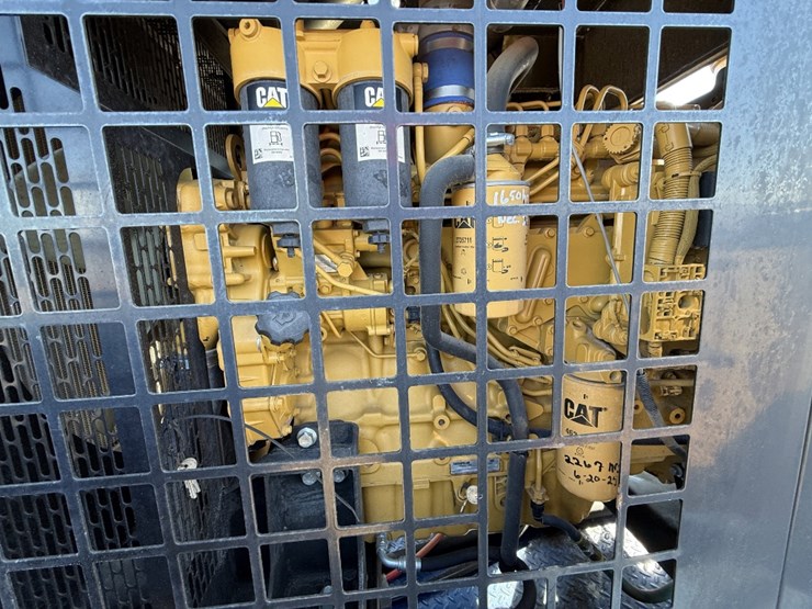 2018-caterpillar-c7-image-12