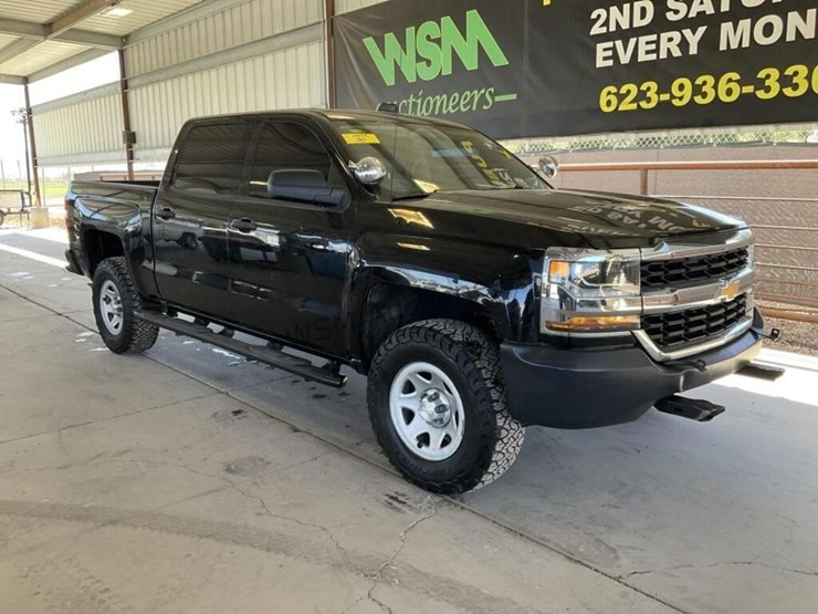 2018-chevrolet-silverado-1500-image-2