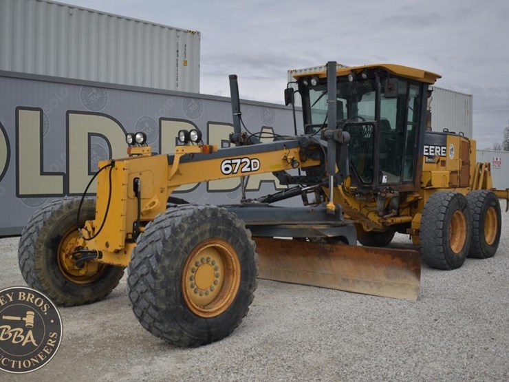 2007-deere-672d-image-2