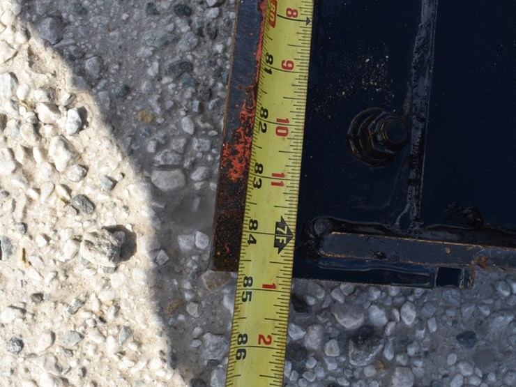 2020-deere-333g-image-34