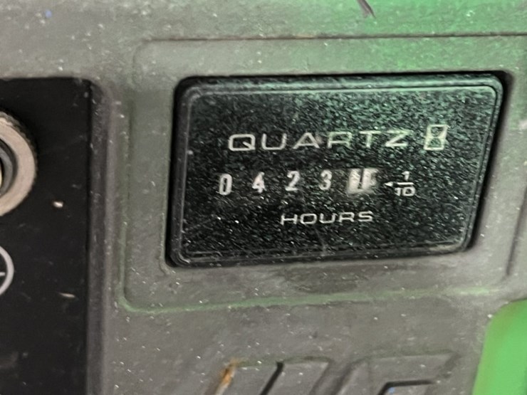 2017-jlg-1930es-image-10