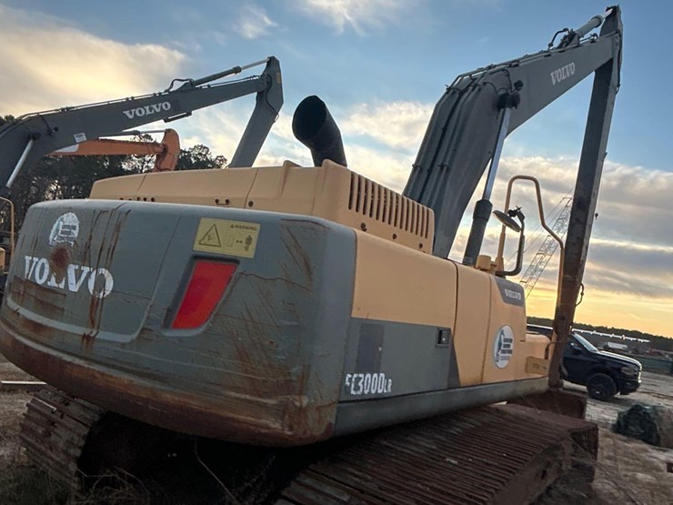 2013-volvo-ec300d-lr-image-4