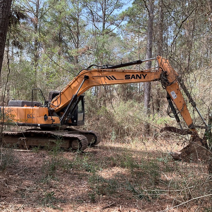 #3104 • 2014 Sany SY 215 Excavator