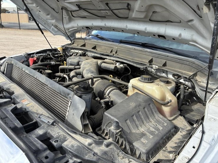 2016-ford-f550-xlt-image-9